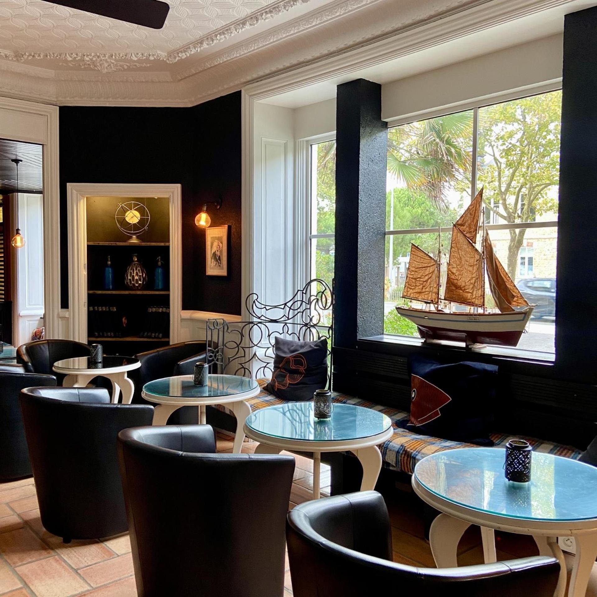 Hotel De Charme Le Sud Bretagne Pornichet Bagian luar foto